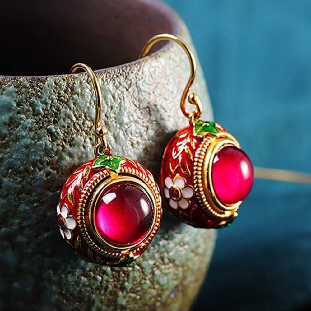 Elegant Red and Gold Floral Earrings NWT cloisonne’